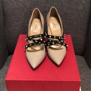 Valentino Garavani - Studwrap Leather Pumps